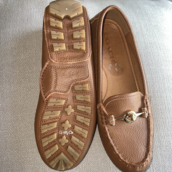 Coach Womens Arlene Brown Leather size 7.5 gold hardware - Picture 2 of 4